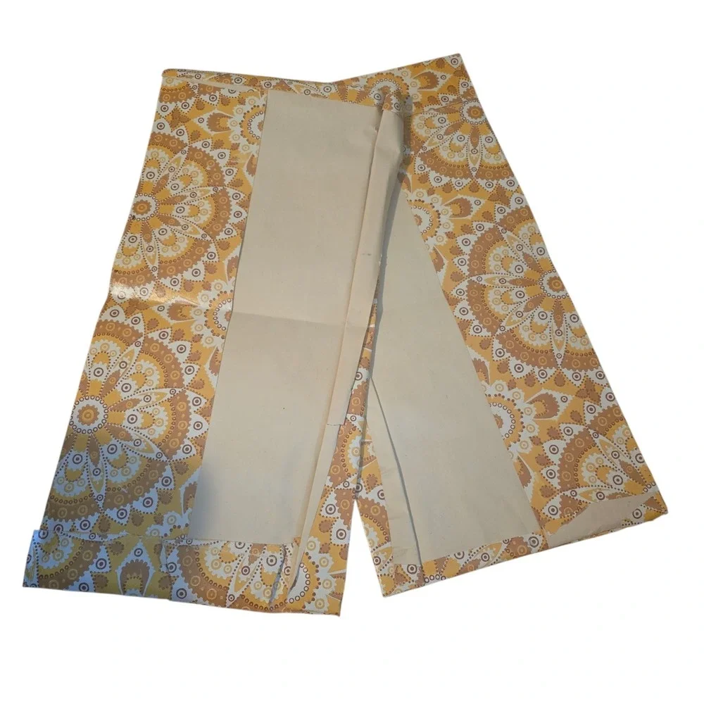 Vintage 70s Floral‎ Medallion Wallpaper Gold Brown 2 Pics Folded Over Craft Lot